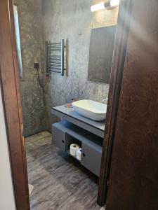 Domek letniskowy brązowy -całoroczny