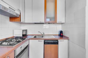 Metro M2 e AC - Open Space moderno a Milano