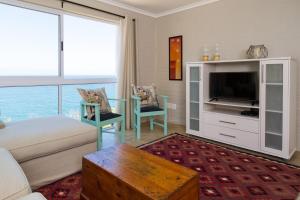 Lower Deck at Cape-x-ta-Sea