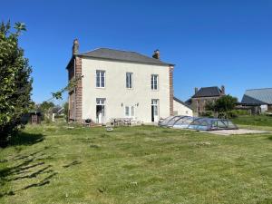 Presbytère avec piscine chauffée