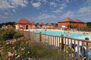 Villas Villa 3 etoiles - Piscine - eeidhb : photos des chambres