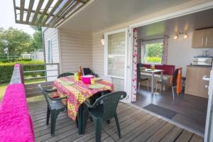 Campings Camping 3 etoiles - Piscine - eecbb0 : photos des chambres
