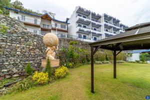 Terra Bliss Lake Bhimtal Resort And Spa