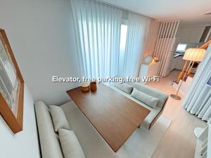 잠실 강남 인근에 위치한 도심뷰 햇살가득 예쁜집 엘리베이터