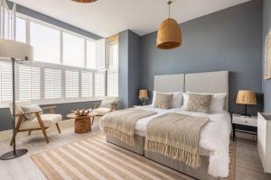 3 Beach Terrace