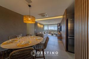 Cobertura Beira-Mar no Barra Bali | 4 Quartos, Varanda Gourmet e Churrasqueira - Destino BSM 418