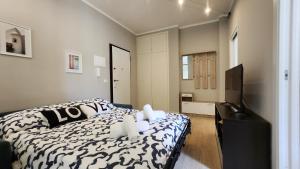 200m from the sea, New flat with AC and WiFi