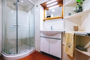 Private, romantic and cozy Room in Azenhas do Mar