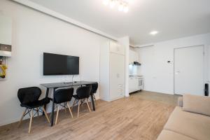 H Pipera Lakeview