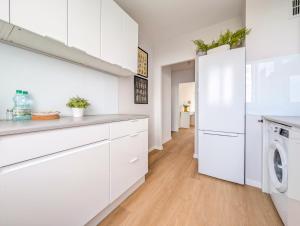 Park Skowroni Pleasant Apartment by BookingHost