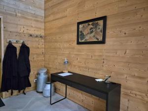Chalets Gite du Chateau - Jaccuzzi : photos des chambres