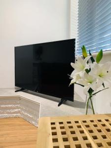 Spacious 3 Bedroom Home with Garden in Farnham