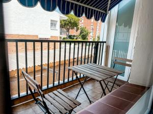 Coma-ruga central beach apartment