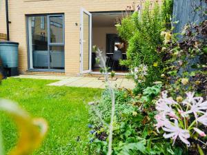 Modern & Stylish 3 Bedoom Home in Taunton