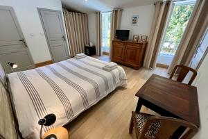 Maisons de vacances L'Hermione - Room in the heart of St Martin de Re : photos des chambres