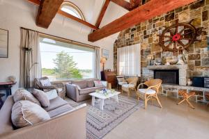 Maisons de vacances Grande maison face a l-ocean avec jardin pour 11 : photos des chambres