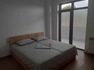 Apartment 1 Apartment 2