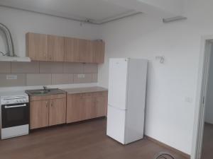 Apartment 1 Apartment 2