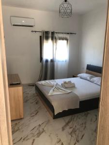 Spacious New apartment near the sea!