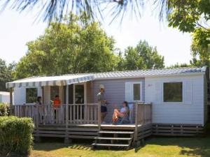 Campings Camping 4 etoiles - Piscine - efceih : photos des chambres
