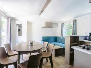 Campings Camping 4 etoiles - Piscine - efceih : photos des chambres