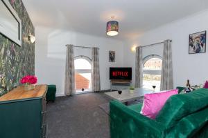 Linthorpe Apartment with Parking