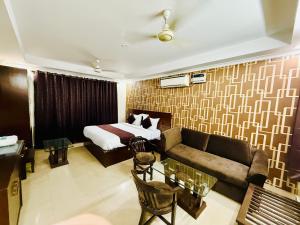 Hotel Jpm luxe - East Of Kailash