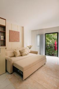 Classic house 3MasterBR HoanKiem Lake by SSens Homes