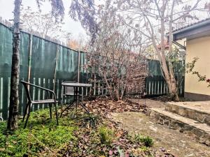 House with a garden in Pipera