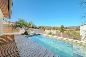 Villas Villa Valeze - Bali pool with Pic-Saint-Loup view : photos des chambres