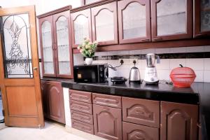 Divine India Service Apartment,2Bhk, D-198, Near Max Hospital SAKET