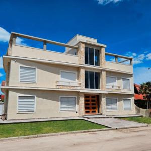 EXCELENTE DEPTO A 1 CUADRA del MAR