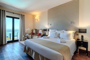 Hotels Hotel Demeure Loredana : Suite Junior avec Balcon ou Terrasse - Vue sur Mer