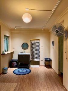 Sushi House Lake View