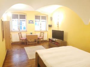 SMB Studio Poarta Schei