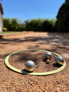 Villas Villa provencale Golfe St Tropez climatisee piscine chauffee, Spa, billard, Wifi haut debit pro : photos des chambres