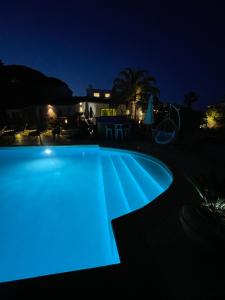 Villas Villa provencale Golfe St Tropez climatisee piscine chauffee, Spa, billard, Wifi haut debit pro : photos des chambres