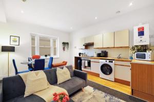 Central One Bed Apartment in Bayswater