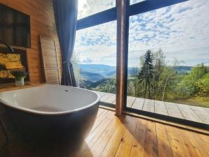 Casa de pe Lac - La noi la munte