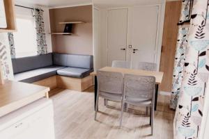 Campings Camping 4 etoiles - Parc aquatique - ccb0bcc : photos des chambres