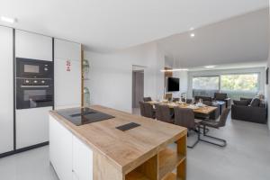 Luxury Apartment Matic I with shared Pool and Seaview