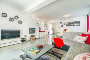 Villa Sofia by Kompas Villas