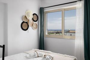 Gorgeous penthouse in Vari with panoramic views!