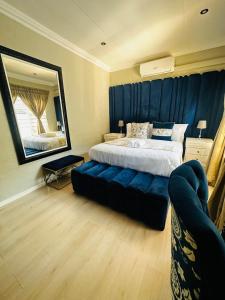 CHERRY NEST at Madeliefie