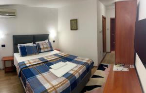 Hotel Square