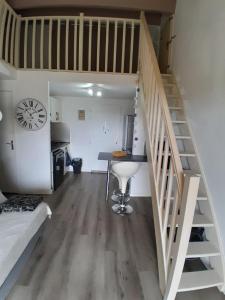 Un cocon aux marquises - Joli T2 Dégagée Sud- ouest Piscine Tennis