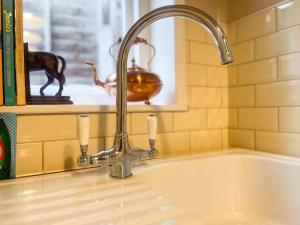 Luxury 1 Bedroom Apartment in Southend w Parking