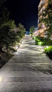 Aloha 2BHK Majestic Ganga View