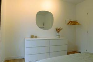 Villas Modern house with pool, between lake and forest : photos des chambres