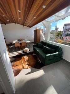 LVR 14 - Cobertura com churrasqueira e próximo ao Capivari